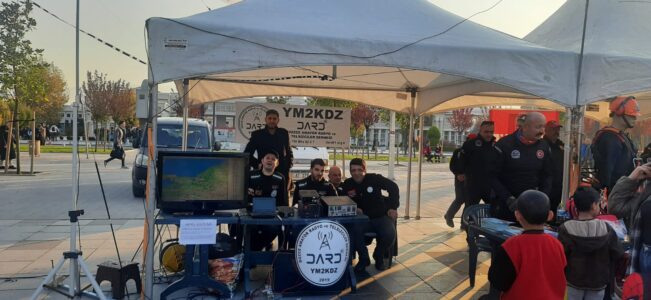 svg+xml,%3Csvg%20xmlns%3D%22http%3A%2F%2Fwww.w3 12 Kasım 2022 Ulusal Deprem Tabikatı.