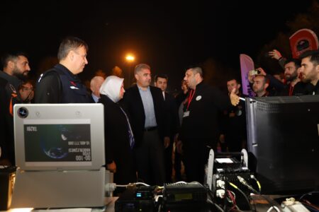 svg+xml,%3Csvg%20xmlns%3D%22http%3A%2F%2Fwww.w3 24. YILINDA 12 KASIM '99 DEPREMİ