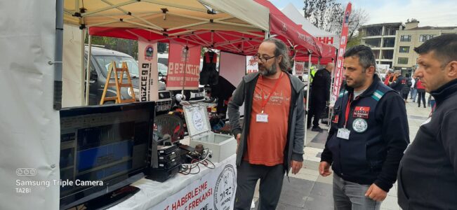 svg+xml,%3Csvg%20xmlns%3D%22http%3A%2F%2Fwww.w3 24. YILINDA 12 KASIM '99 DEPREMİ