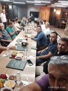 svg+xml,%3Csvg%20xmlns%3D%22http%3A%2F%2Fwww.w3 DARD81’den TRAC Karadeniz Ereğli Şubesi’ne Dostluk Ziyareti