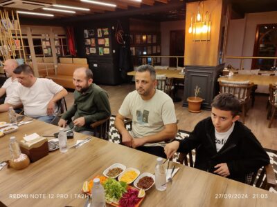 svg+xml,%3Csvg%20xmlns%3D%22http%3A%2F%2Fwww.w3 DARD81’den TRAC Karadeniz Ereğli Şubesi’ne Dostluk Ziyareti